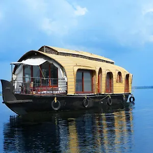Botel Aqua Castle Houseboat - By Aqua Jumbo Houseboats Alappuzha